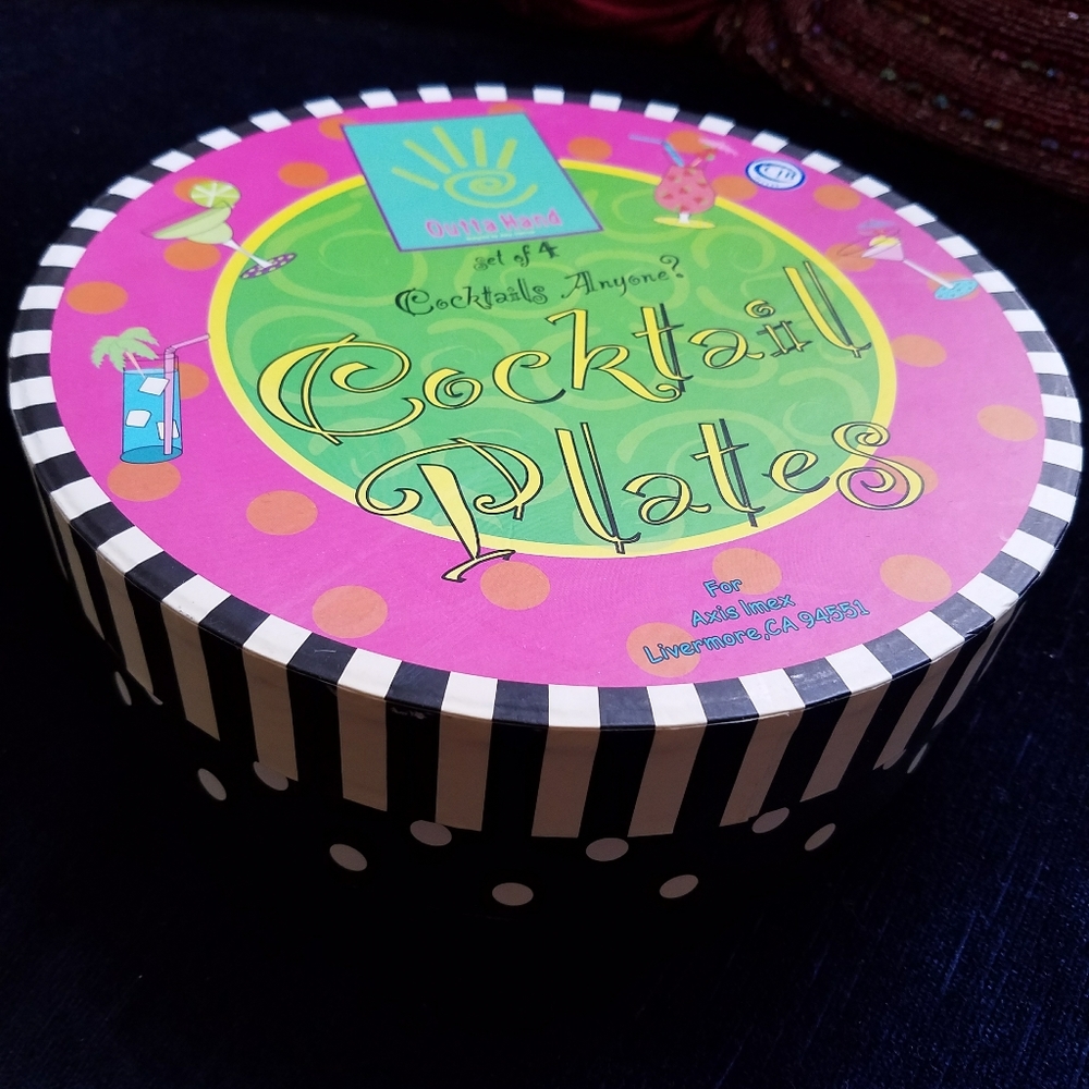 Set of cocktail dessert plates